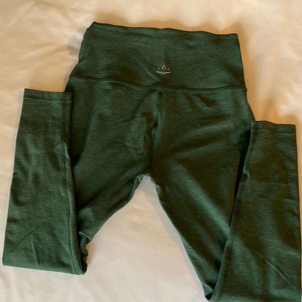 Beyond yoga leggings